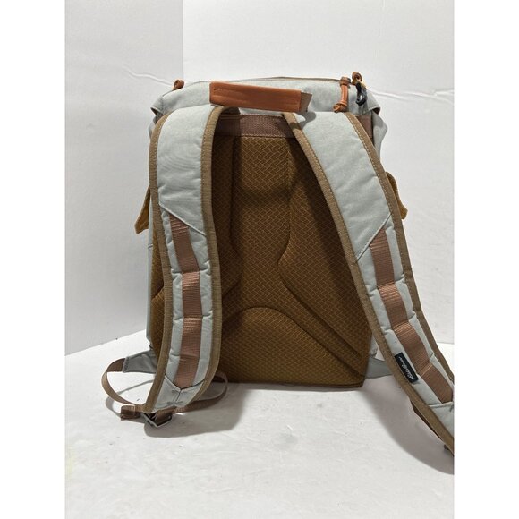 Eddie Bauer Bygone 25L Commuter Backpack Unisex Gray Travel Hiking Trekking - Picture 2 of 9